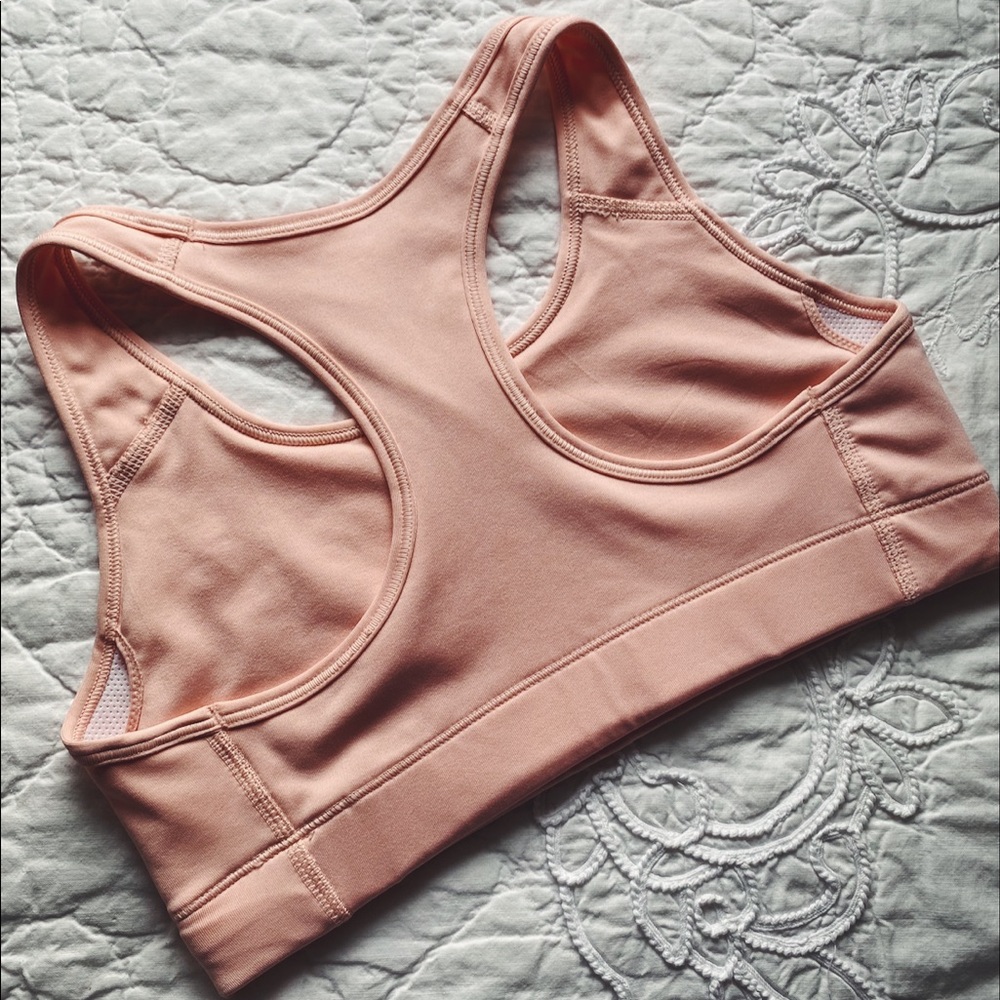 Nike Swoosh Sports Bra - Picture 7 of 7
